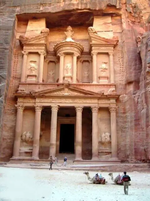 Petra Carvings