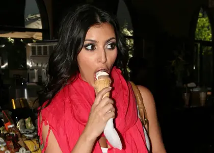  Sexy Celebrities With Food in Their Mouths