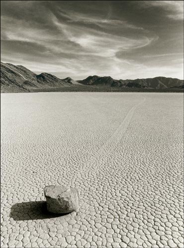 Mystery of Rocks in the Valley of the Death 