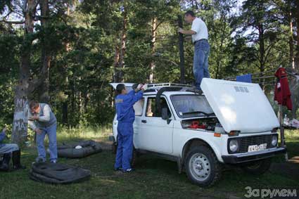 Lada Niva Submarine