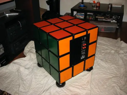 Rubiks Cube Subwoofer