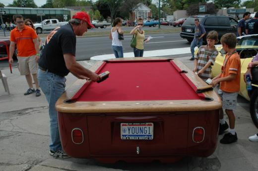 VS Bus Snooker Table