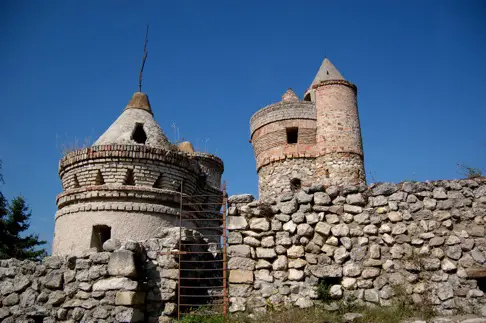 Weird Castles
