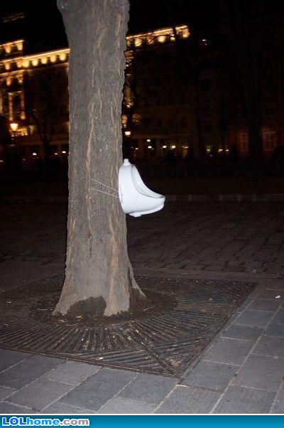 Tree Urinal