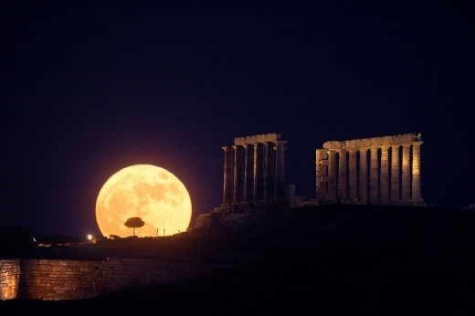 Poseidon Temple Moon