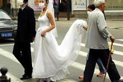 Crazy Wedding Photos