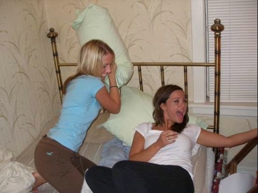 Very Hot Chicks Pillow Fighting