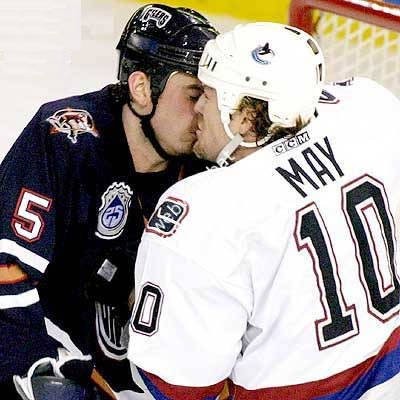 Hockey Kiss