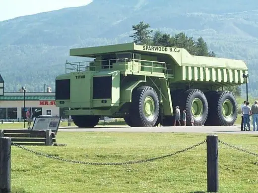 Giant Truck