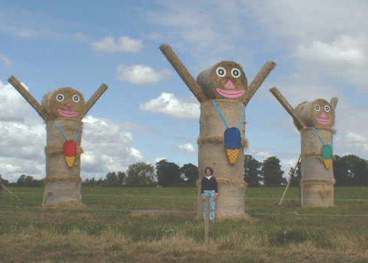 CREATIVITY WITH HAY & STRAW 