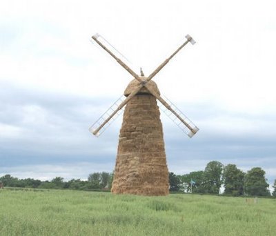 CREATIVITY WITH HAY & STRAW 