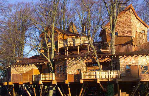 Largest Treehouse