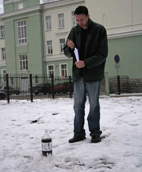 Mentos Coke Bomb