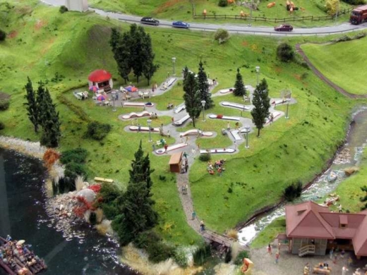 Miniature Land