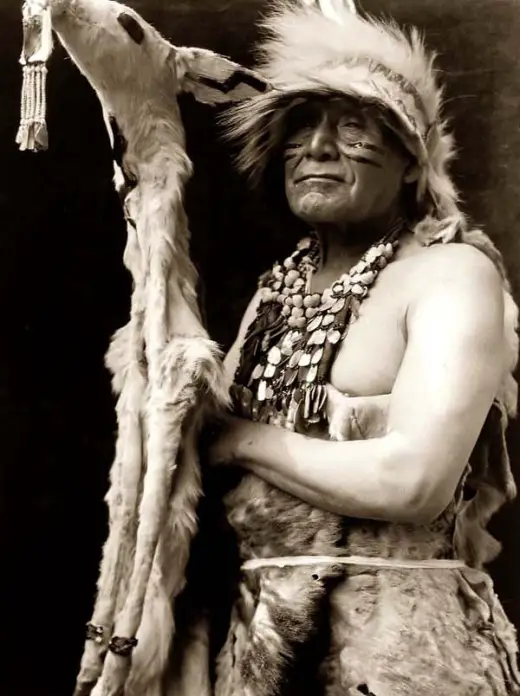 Historical Native American Pictures