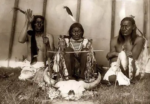 Historical Native American Pictures