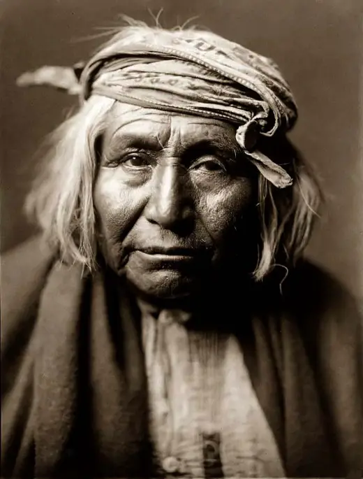 Historical Native American Pictures