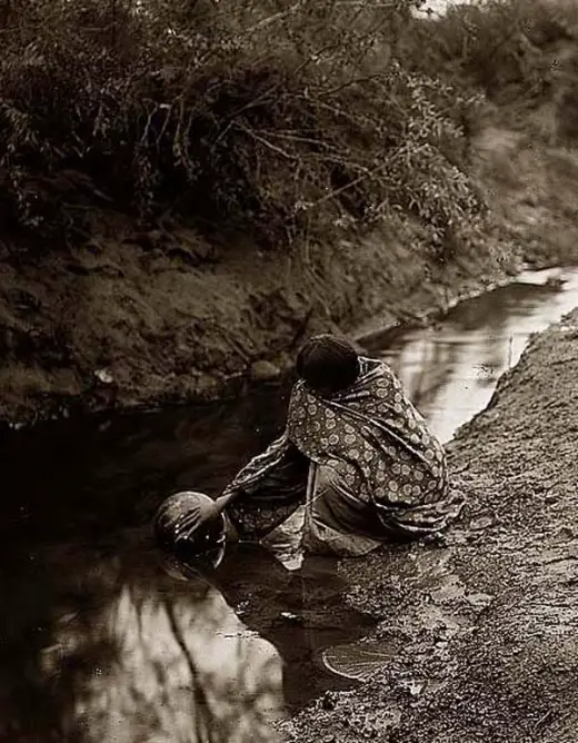 Historical Native American Pictures