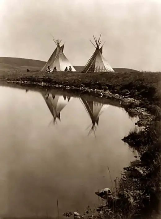 Historical Native American Pictures