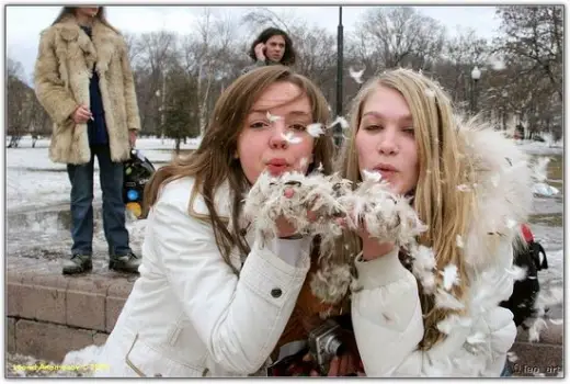 Pillow Fight Flash Mob