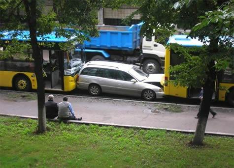Dont Park at Bus Stop